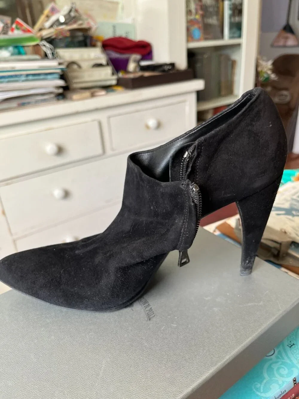Authentic Prada Calzature Donna Black Suede Ankle Booties Side Zip 38.5 US 8.5